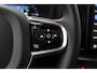 Volvo XC60 T6 Plug-in hybrid Ultra Black Edition | Luchtvering | Bowers&Wilkins | Massage+Ventilatie | Gelamineerd Glas | 22 Inch
