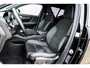 Volvo XC40 Plug-in Hybrid T4 Plus Dark | Facelift | Harman Kardon audio | Stoel- en stuurverwarming | Elektrische stoelverstelling | Navigatie | Cruise control | Apple Carplay / Android Auto | Getint glas | 19 inch velgen |