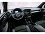Volvo XC40 Plug-in Hybrid T4 Plus Dark | Facelift | Harman Kardon audio | Stoel- en stuurverwarming | Elektrische stoelverstelling | Navigatie | Cruise control | Apple Carplay / Android Auto | Getint glas | 19 inch velgen |