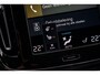 Volvo XC40 Plug-in Hybrid T4 Plus Dark | Facelift | Harman Kardon audio | Stoel- en stuurverwarming | Elektrische stoelverstelling | Navigatie | Cruise control | Apple Carplay / Android Auto | Getint glas | 19 inch velgen |