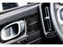 Volvo XC40 Plug-in Hybrid T4 Plus Dark | Facelift | Harman Kardon audio | Stoel- en stuurverwarming | Elektrische stoelverstelling | Navigatie | Cruise control | Apple Carplay / Android Auto | Getint glas | 19 inch velgen |