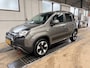 Fiat Panda 1.0 Hybrid Cross Navigatie Carplay Clima DAB 16dkm Nap PDC