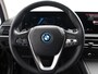 BMW 3-Serie Touring 320e Plug in Hybride | Climate control | Adaptive Cruise Control | Parkeersensoren | Navigatie | LED | Apple Carplay/ Android Auto | Camera