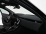 Land Rover Range Rover Evoque 1.5 P270e PHEV AWD Business Dynamic Edition | Panoramisch schuifdak | Cold Climate Pack | Black Exterior Styling Pack