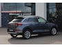 Volkswagen T-Roc 1.0 TSI Style 110PK / 81kW, Dealer onderhouden, ErgoActive voorstoelen met massagefunctie, verwarmbare voorstoelen, LED plus koplampen, privacy glas, lederen / alcantara bekleding, adaptieve cruise control (acc), draadloze telefoonlader, spraakbediening, 2-zone climatronic, light assist, digital cockpit pro, elektrisch verstel-, verwarm- en inklapbare buitenspiegels, draadloos Apple Carplay & Android Auto, multifunctioneel lederen stuurwiel, privacy glas, 17" LMV met 4 seizoenen banden, parkeersensoren voor en achter (pdc) etc.