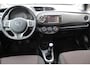 Toyota Yaris 1.3 VVT-i Dynamic | Airco | Parkeer camera | Licht metalen velgen | Armsteun |