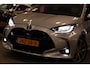 Toyota Yaris 1.5 Hybrid Lounge + Panoramadak + Leer
