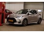 Toyota Yaris 1.5 Hybrid Lounge + Panoramadak + Leer