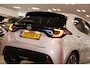 Toyota Yaris 1.5 Hybrid Lounge + Panoramadak + Leer