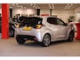 Toyota Yaris 1.5 Hybrid Lounge + Panoramadak + Leer