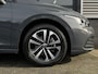 Volkswagen Golf 1.5 eTSI Style Pano Navi LED