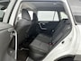 Toyota RAV4 2.5 Hybrid Dynamic | extra start onderbreker | trekhaak | Elektrische achterklep | Navigatie | Parkeersensoren achter | Apple CarPlay/Android auto | Cruise control adaptive |