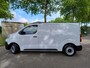 Citroën Jumpy L2 1.5 BlueHDI 120pk |  BPM vrij | NAVI | Multimedia | Apple Carplay | Android Auto | Digital cockpit | Achteruitrijcamera | Parkeersensoren achter | Elektrisch inklapbare spiegels | Mistlampen | Bestuurdersstoel comfort met armsteun | Bank voorpassagiers | Reservewiel