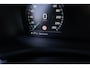 Volvo V60 2.0 B4 Inscription | Navigatie | Lederen Bekleding | Adaptieve Cruise Control | Camera | Stoel-/Stuurverwarming | Pilot Assist | Memory | Elek. Achterklep | Getint Glas | Park Assist | Voorruit Verwarming