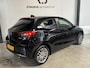 Mazda 2 1.5 Skyactiv-G 90 pk Luxury | Navi | Camera | PDC | Cruise | Keyless | DAB | CarPlay | 1e Eig | Org NL |