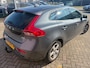 Volvo V40 1.6 D2 Kinetic | 12 maanden BOVAG garantie | Trekhaak | Dealeronderhouden | Navigatie | Climate Control | Parkeercamera | Parkeersensoren | High Performance Audio