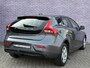 Volvo V40 D2 KINETIC | 1ste eigenaar | 12 mnd BOVAG garantie | Trekhaak | Dealeronderhouden | Navigatie | Climate Control | Parkeercamera | Parkeersensoren | High Performance Audio