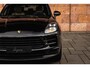 Porsche Macan 2.0 PDK (245pk) NW MODEL LED PANO Bi-Color LEER