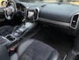 Porsche Cayenne 4.8 GTS Automaat Leer Navi PDC 23 inch Lm Velgen