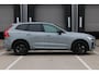 Volvo XC60 2.0 T6 Plug-in hybrid AWD Ultra Black Edition | Head-up display | Adaptive Cruise & Pilot Assist | Panoramisch Schuif-/Kanteldak | 360-Camera | Harman Kardon Premium Audio | Draadloze Telefoonlader