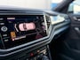 Volkswagen T-Roc 1.5 TSI Sport | 3x R-Line | Panoramadak | Stoelverwarming | Trekhaak | BOMVOL!