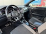 Volkswagen T-Roc 1.5 TSI Sport | 3x R-Line | Panoramadak | Stoelverwarming | Trekhaak | BOMVOL!