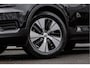 Volvo XC40 1.5 T5 262pk Twin Engine Momentum Pro Trekhaak/ Stoelverwarming/ Adapt. cruise/ Blindspot/ Carplay