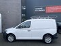Volkswagen Caddy Cargo 2.0 TDI Comfort Airco - Apple carplay - Cruise control - Parkeersensor achter - Radio - Tussenschot volledig - Zijschuifdeur rechts - Stuur multifunctioneel - Start/stop systeem alu imperial  16 inch alu velgen betimering en kasten achterin