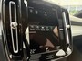 Volvo XC40 1.5 T4 Recharge R-Design Expression | Plug-in Hybrid (PHEV) | Panoramadak | Trekhaak | Lichtmetalen Velgen 19 inch | Achteruitrijcamera | Elektrische Achterklep | Keyless Entry | Navigatie | Apple Carplay | Android Auto | Cruise Control Adaptief