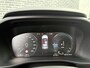 Volvo XC40 1.5 T4 Recharge R-Design Expression | Plug-in Hybrid (PHEV) | Panoramadak | Trekhaak | Lichtmetalen Velgen 19 inch | Achteruitrijcamera | Elektrische Achterklep | Keyless Entry | Navigatie | Apple Carplay | Android Auto | Cruise Control Adaptief