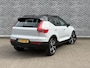 Volvo XC40 1.5 T4 Recharge R-Design Expression | Plug-in Hybrid (PHEV) | Panoramadak | Trekhaak | Lichtmetalen Velgen 19 inch | Achteruitrijcamera | Elektrische Achterklep | Keyless Entry | Navigatie | Apple Carplay | Android Auto | Cruise Control Adaptief