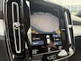 Volvo XC40 1.5 T4 Recharge R-Design Expression | Plug-in Hybrid (PHEV) | Panoramadak | Trekhaak | Lichtmetalen Velgen 19 inch | Achteruitrijcamera | Elektrische Achterklep | Keyless Entry | Navigatie | Apple Carplay | Android Auto | Cruise Control Adaptief