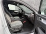 Volvo XC40 1.5 T4 Recharge R-Design Expression | Plug-in Hybrid (PHEV) | Panoramadak | Trekhaak | Lichtmetalen Velgen 19 inch | Achteruitrijcamera | Elektrische Achterklep | Keyless Entry | Navigatie | Apple Carplay | Android Auto | Cruise Control Adaptief