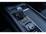 Volvo XC60 2.0 Recharge T6 AWD Business Pro | Plug-in Hybrid (PHEV) | Trekhaak | Panoramadak | Stoelverwarming | Achteruitrijcamera | Elektrische Achterklep | Keyless Entry | Cruise Control Adaptief | Navigatie | Android Auto | Apple Carplay