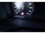 Volvo XC60 2.0 Recharge T6 AWD Business Pro | Plug-in Hybrid (PHEV) | Trekhaak | Panoramadak | Stoelverwarming | Achteruitrijcamera | Elektrische Achterklep | Keyless Entry | Cruise Control Adaptief | Navigatie | Android Auto | Apple Carplay