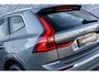 Volvo XC60 2.0 Recharge T6 AWD Business Pro | Plug-in Hybrid (PHEV) | Trekhaak | Panoramadak | Stoelverwarming | Achteruitrijcamera | Elektrische Achterklep | Keyless Entry | Cruise Control Adaptief | Navigatie | Android Auto | Apple Carplay