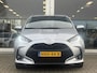 Toyota Yaris 1.5 Hybrid 115 Dynamic Comfort pack | Apple carplay | parkeersensoren | dode hoek detectie | stoelverwarming | stuur verwarming |