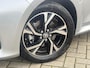Toyota Yaris 1.5 Hybrid 115 Dynamic Comfort pack | Apple carplay | parkeersensoren | dode hoek detectie | stoelverwarming | stuur verwarming |