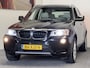 BMW X3 X DRIVE 20i HIGH EXECUTIVE NAVIGATIE CRUISE CONTROL PANORAMA SCHUIF/KANTELDAK BLUETOOTH TELEFOON MEDIA VOORBEREIDING ACHTERUITRIJCAMERA PDC ZEER MOOI !! 3010