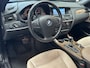 BMW X3 X DRIVE 20i HIGH EXECUTIVE NAVIGATIE CRUISE CONTROL PANORAMA SCHUIF/KANTELDAK BLUETOOTH TELEFOON MEDIA VOORBEREIDING ACHTERUITRIJCAMERA PDC ZEER MOOI !! 3010