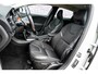 Volvo V40 1.5 T2 Polar+ | Standkachel | Achteruitrijcamera | LED Koplampen | Navigatie | Stoelverwarming | Parkeersensoren