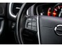 Volvo V40 1.5 T2 Polar+ | Standkachel | Achteruitrijcamera | LED Koplampen | Navigatie | Stoelverwarming | Parkeersensoren