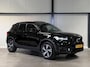 Volvo XC40 2.0 T4 191PK R-Design Pano Trekhaak Camera Leer