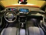 Peugeot e-2008 EV GT-LINE 50 kWh|1/2 LEDER|NAVIGATIE|ANDROID AUTO/APPLE CARPLAY|CAMERA(360)|CRUISE+CLIMATE CONTROL|LANE-ASSIST|PDC
