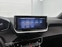 Peugeot 2008 1.2 Hybrid Allure 145pk Automaat | Adaptieve Cruise Control | LED | 17"LMV | Stoelverwarming | Climate Control | Camera Voor + Achter | Dodehoekdetectie | Apple Carplay/Android Auto |