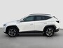 Hyundai Tucson 1.6 T-GDI 265pk PHEV Premium 4WD (299,- p/m Demo Deal!) | Leder | Carplay | Climate | Trekhaak | Navigatie | Elek. Klep | Full - Led | 360 Camera | KRELL Audio | Elek. Stoelen | 19" Lichtmetaal | Winterpakket | Stoelventilatie | Dodehoek Detectie