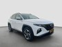 Hyundai Tucson 1.6 T-GDI 265pk PHEV Premium 4WD (299,- p/m Demo Deal!) | Leder | Carplay | Climate | Trekhaak | Navigatie | Elek. Klep | Full - Led | 360 Camera | KRELL Audio | Elek. Stoelen | 19" Lichtmetaal | Winterpakket | Stoelventilatie | Dodehoek Detectie