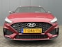 Hyundai i30 1.5 T-GDi 160pk MHEV N-Line Leder | Camera | Climate | Keyless | Full - Led | Navigatie | Alcantara | 18" Lichtmetaal | Winterpakket | Adapt. Cruisecontrol | Parkeer Assistent | Dodenhoeksensoren | Bestuurdersstoel met geheugen