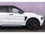 Lynk & Co 01 1.5 Plug-in Hybrid More | Panoramadak | Elektrisch/Schuifkanteldak | Adaptieve Cruise Control | 1800 kg trekvermogen | Dodehoekassistentie | Stoelverwarming | Stuurverwarming | Infinity Premium Audio Systeem | Apple Carplay/Android Auto | 360 graden Camera | 15,4 inch middendisplay | 20 inch lichtmetalen velgen | Lederen bekleding | Elektrisch bedienbare achterklep