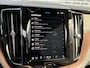 Volvo XC60 2.0 T6 Plug-in hybrid AWD Ultimate Bright | Long Range | Luchtvering | Adaptieve Cruise Control | Schuif-/Kanteldak | Keyless | Harman Kardon Audio | Dodehoekdetectie | 360 Camera | Stoelverwarming Voor + Achter |